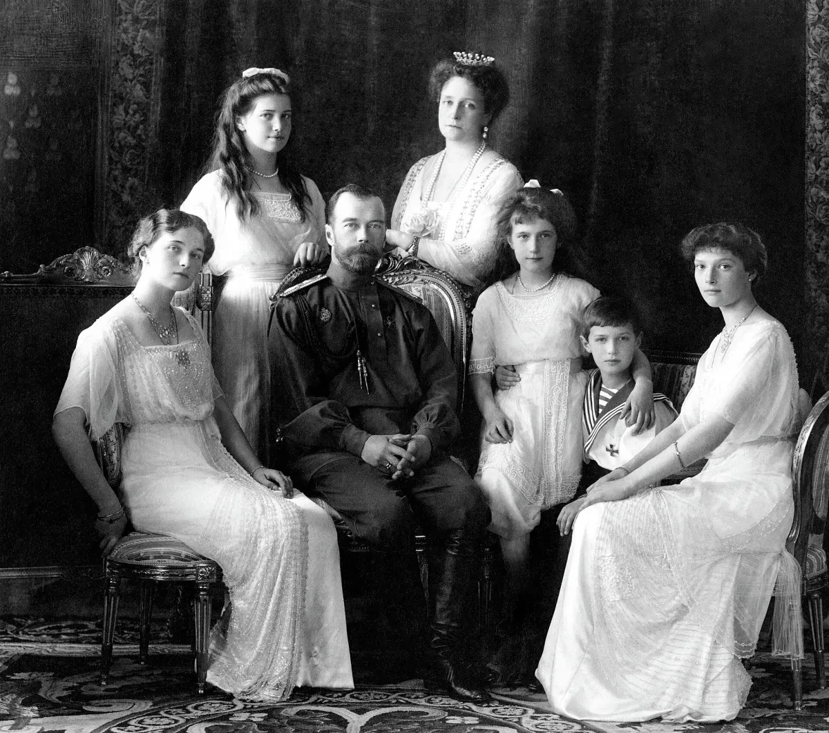 Романовы. Последний царь и крах империи. 1894–1922